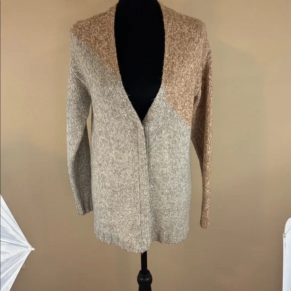 CAbi Tilt Cardigan Cotton Blend Oversized Sweater Tan and Gray XXS - Picture 2 of 15